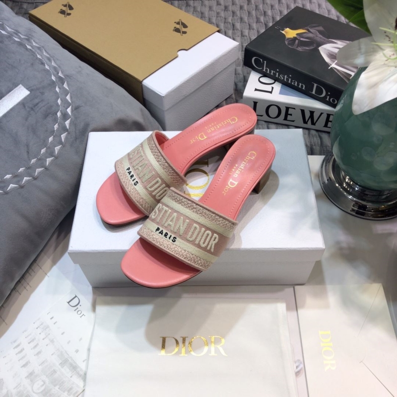 ch**an D*or slippers